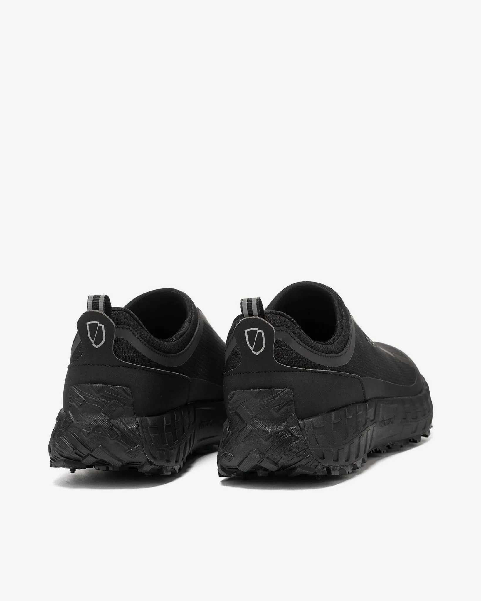 003 Pitch Black