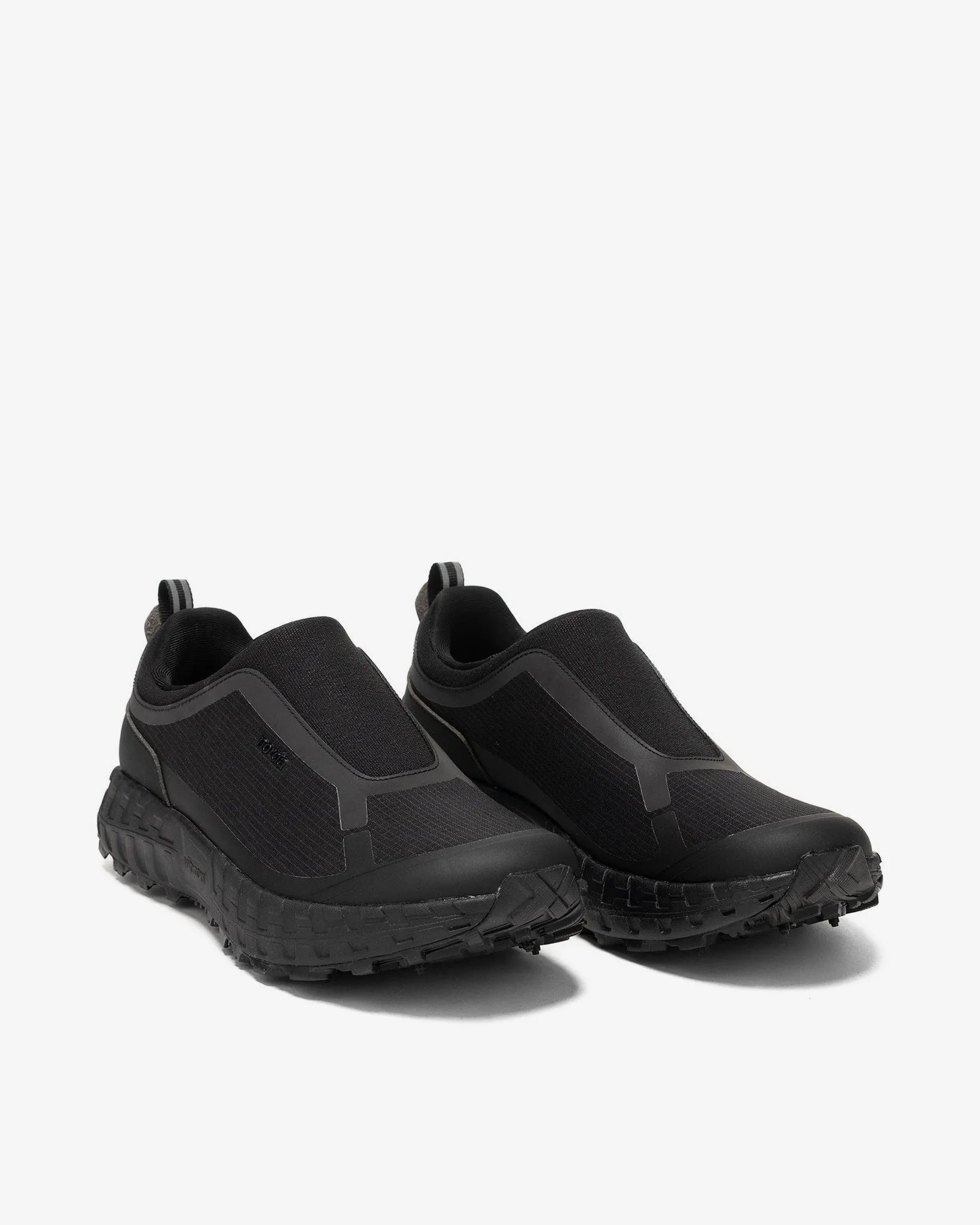 003 Pitch Black